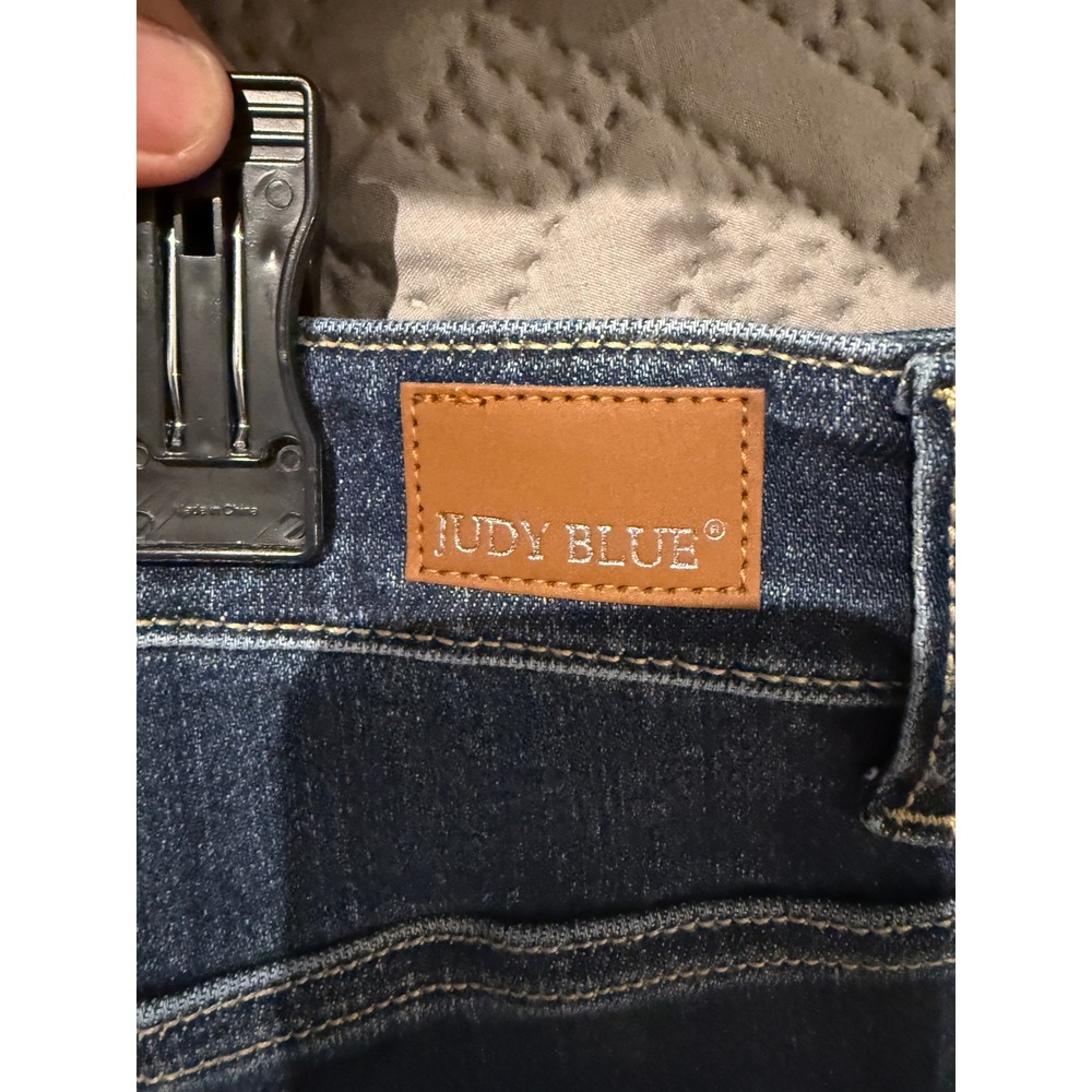 Judy Blue Mid Rise Contrast Medium Wash 4XL - Picture 2 of 4